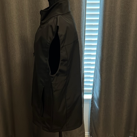 Black zipper vest - Picture 2 of 4